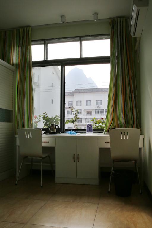 Tiffany Hostel 陽朔 エクステリア 写真